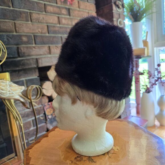 Vintage Black Fur Toque - Picture 4 of 7